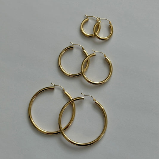 THE SMALL EVERYDAY HOOPS