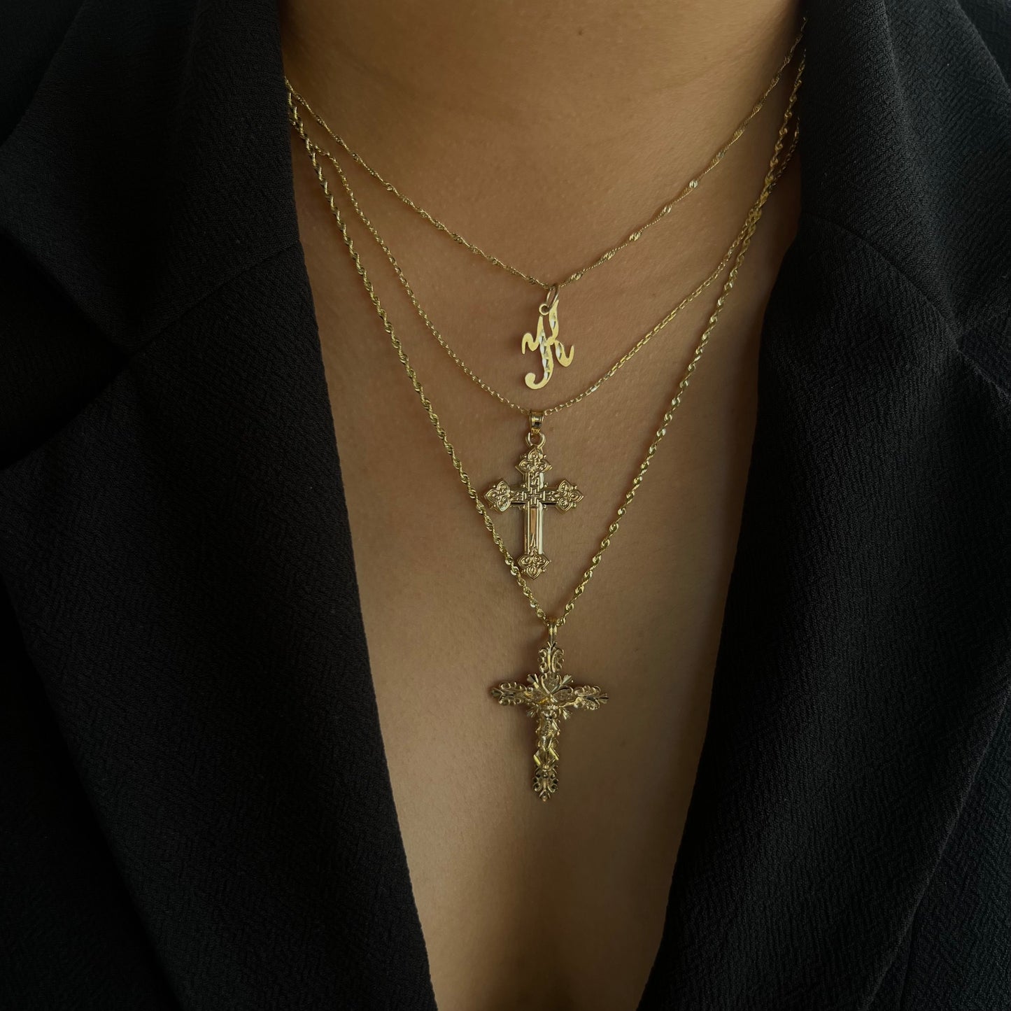 THE CRUCIFIX NECKLACE